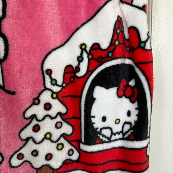 New Hello Kitty Christmas Pink Cabin House Plush Throw Blanket 50” x 70” - Picture 2 of 4